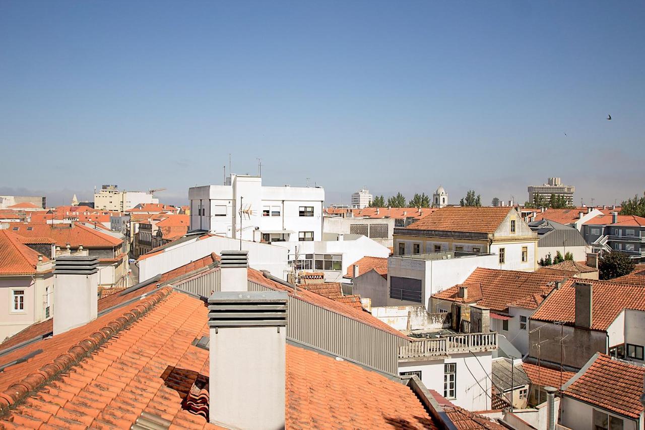 شقة Aveiro Photo House - Bairro Calmo No Centro De أفيرو المظهر الخارجي الصورة